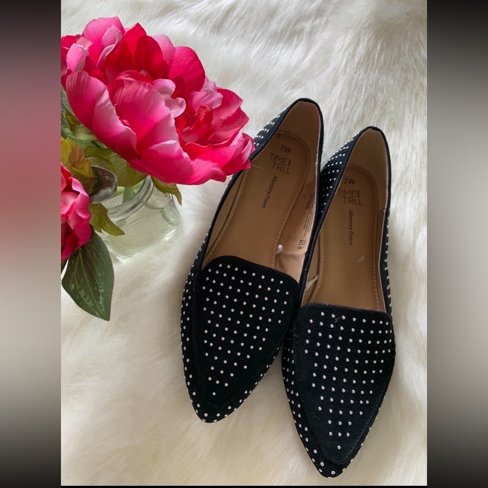 Time&Tru Women’s Black Silver Studded Flats NWOT Size 7W